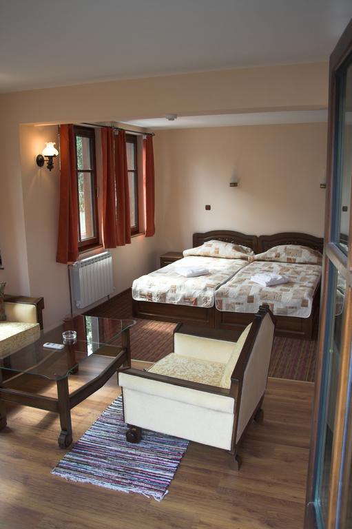 Hotel Old Times Asenovgrad Habitación foto